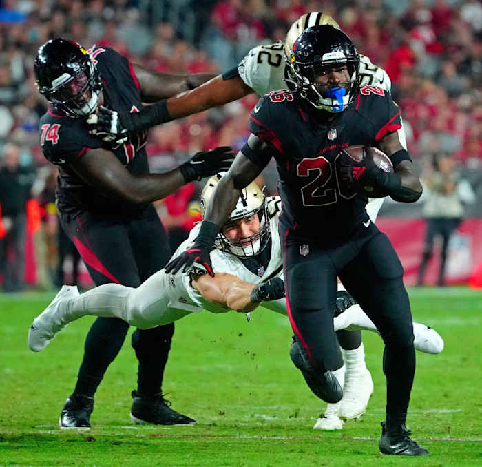 Cardinals Eno Benjamin (26) breaks down field against the Saints. © Patrick Breen/The Republic / USA TODAY NETWORK